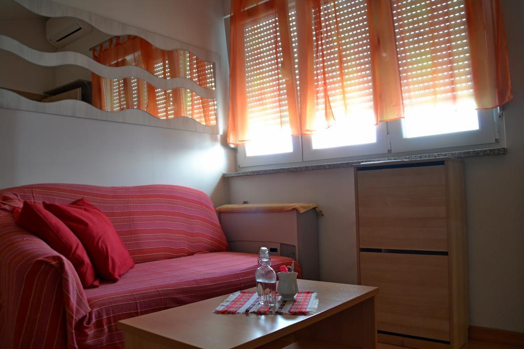 Apartment Antonija With Seaview リエカ エクステリア 写真